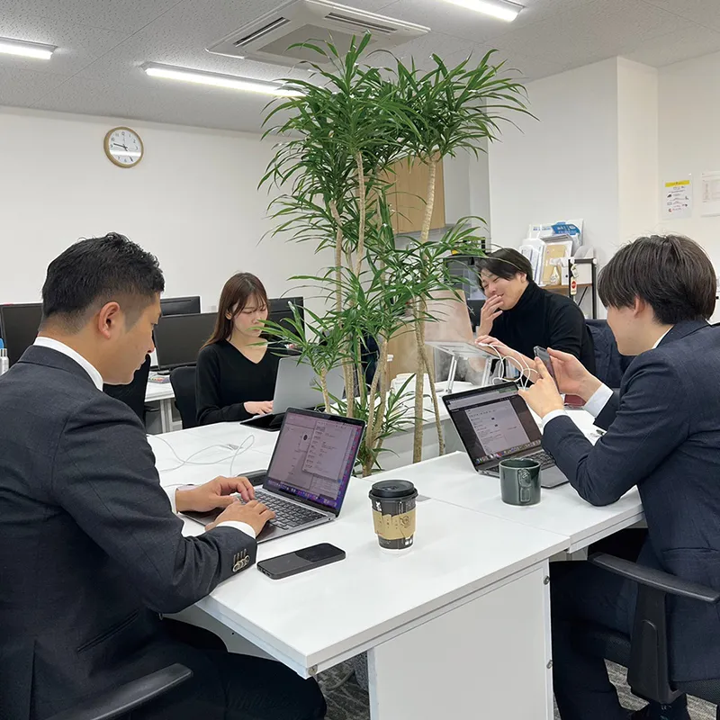 社員